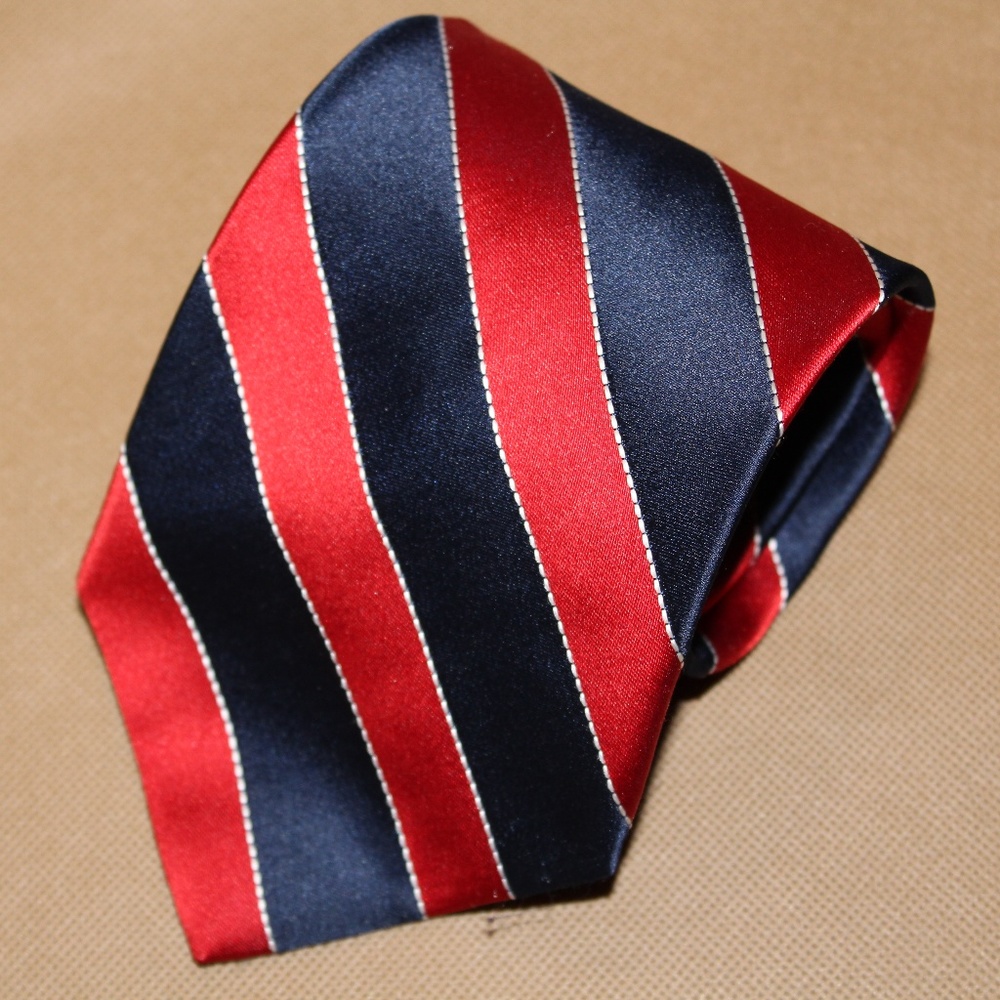 Tommy Hilfiger Men's Tie  Red & Blue Stripped